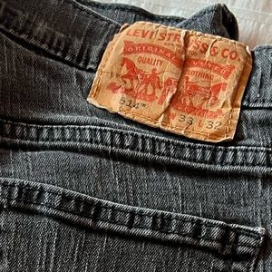 Levi’s Strauss 33 x 32